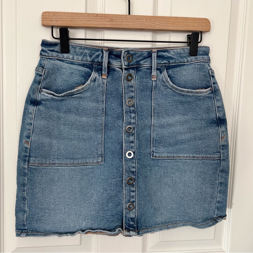 Good American Button-Front Denim Mini Skirt - Blue